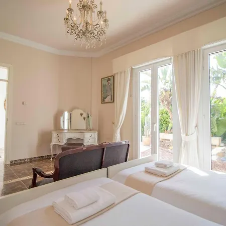 Villa Gorgeus With Ocean View
